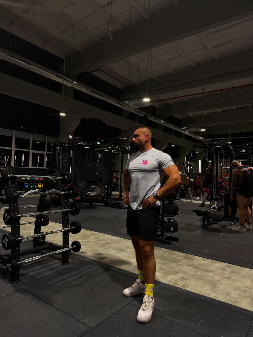Dorian în sala 18GYM Coresi